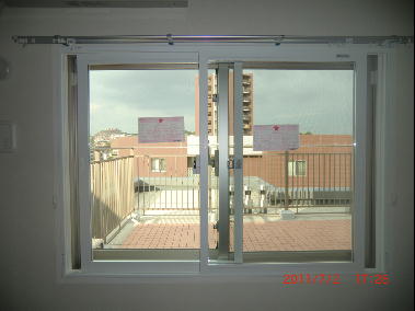 豊中市上野坂Ｙ様邸 既存防音サッシに追加防音対策で内窓ペアタイプ取付 静かになり喜ばれております。